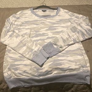 Blue camo light sweatshirt